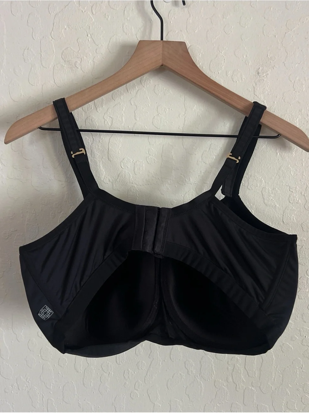 Natori Yogi Contour Convertible Sports Bra 40DDD Black Full Coverage Underwire